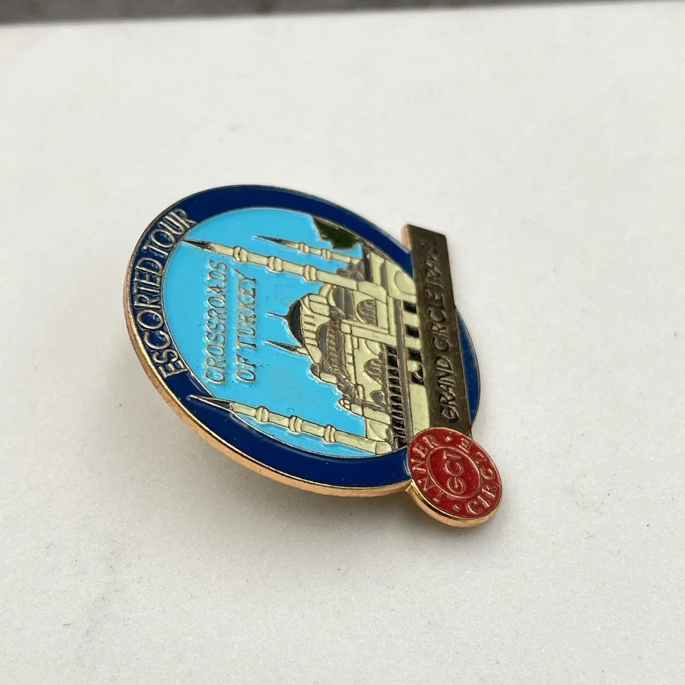 Grand Circle Travel Escorted Tour Gold-Tone Crossroads of Turkey‎ Lapel Pin Y2K